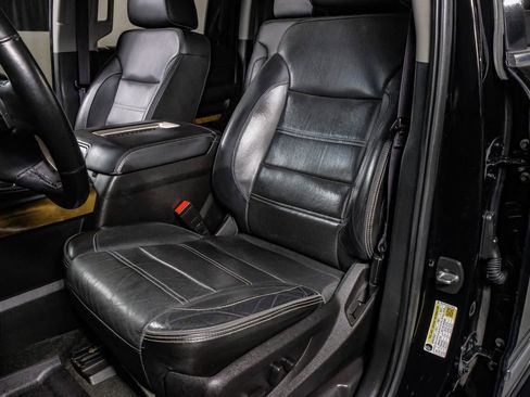 Used 2017 GMC Yukon XL Denali w/ Open Road Package image 30