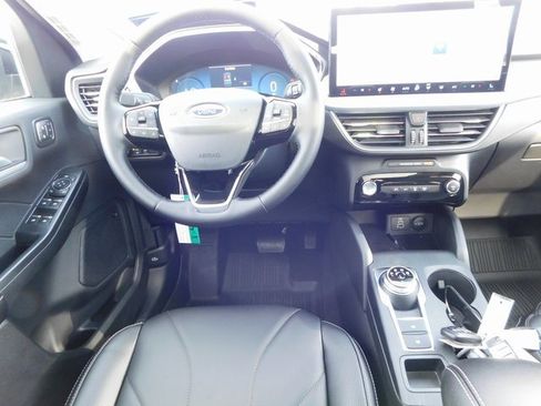 New 2026 Ford Escape Platinum w/ Premium Technology Package image 17