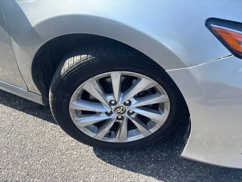 Used 2024 Toyota Camry LE FWD image 4