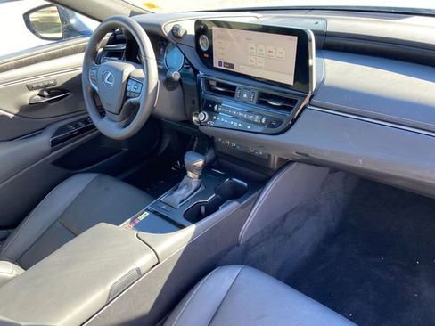 Certified 2023 Lexus ES 350 w/ Premium Package image 27