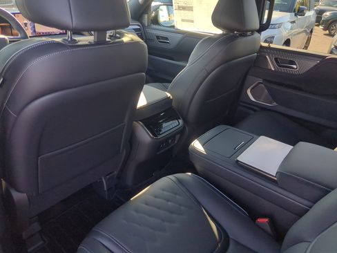 New 2026 INFINITI QX80 Autograph w/ Premium Cargo Package image 25