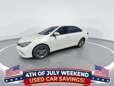 Used 2017 Toyota Camry LE FWD image 4