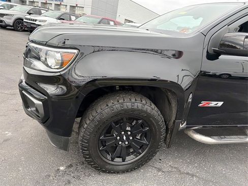 Used 2022 Chevrolet Colorado Z71 w/ Z71 Midnight Edition image 10