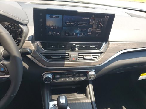 New 2025 Nissan Altima 2.5 SV w/ SV Premium Package FWD image 6