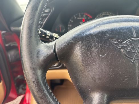 Used 2001 Chevrolet Corvette Base w/ Preferred Equipment Group2 image 17