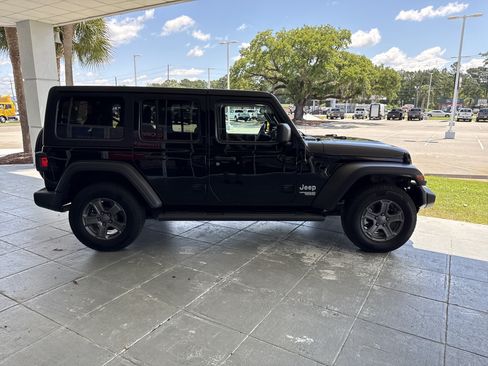 Used 2020 Jeep Wrangler Unlimited Sport S AWD/4WD image 12