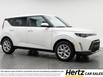 Used 2025 Kia Soul LX w/ LX Technology Package