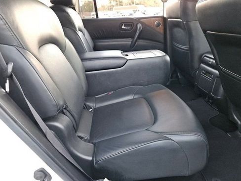 Used 2023 Nissan Armada SL w/ Captain's Chairs Package image 31