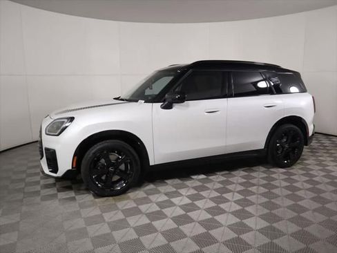 New 2026 MINI Cooper Countryman S w/ Comfort Package Max image 8