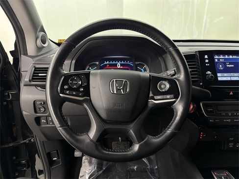 Used 2019 Honda Pilot Touring image 32