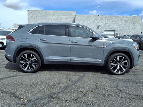 New 2026 Volkswagen Atlas Cross Sport SEL Premium R-Line AWD/4WD image 5