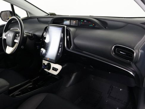 Used 2019 Toyota Prius Prime Advanced w/ Carpet Mat Package image 9