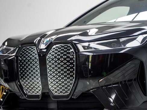 Used 2023 BMW iX M60 w/ Executive Package AWD/4WD image 2