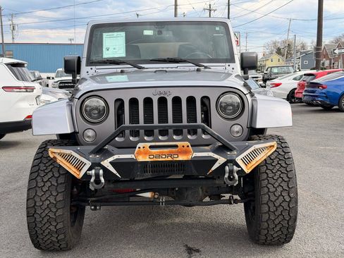 Used 2016 Jeep Wrangler Unlimited Sport AWD/4WD image 2
