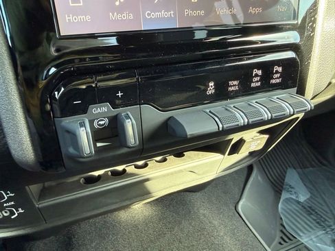 New 2025 RAM 2500 Tradesman image 22