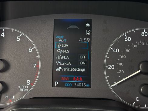 Used 2025 Toyota Corolla LE FWD image 27