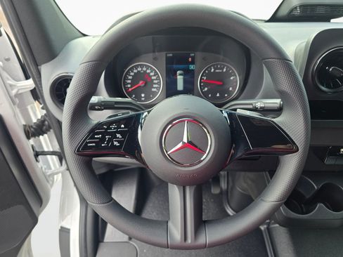 New 2026 Mercedes-Benz Sprinter 2500 image 32