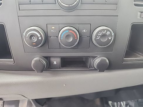 Used 2011 Chevrolet Silverado 1500 W/T RWD image 15