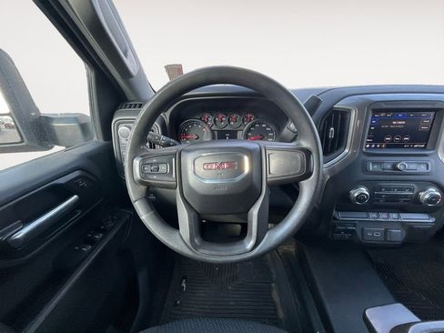 Used 2021 GMC Sierra 2500 4x4 Crew Cab w/ Convenience Package image 12