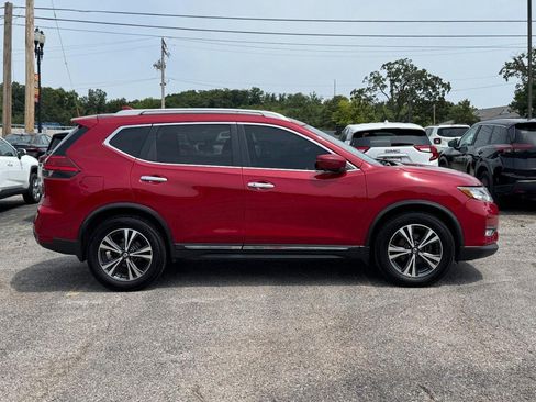Used 2017 Nissan Rogue SL w/ SL Premium Package AWD/4WD image 2