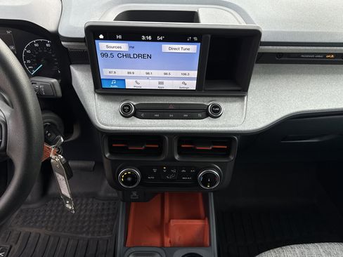 Certified 2023 Ford Maverick XLT image 21