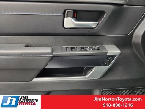 Used 2024 Toyota Sequoia Platinum image 24