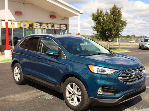 Used 2020 Ford Edge SEL FWD image 3
