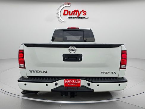 Used 2015 Nissan Titan PRO-4X image 18