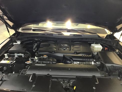 Used 2022 INFINITI QX80 Premium Select w/ All-Season Package image 30