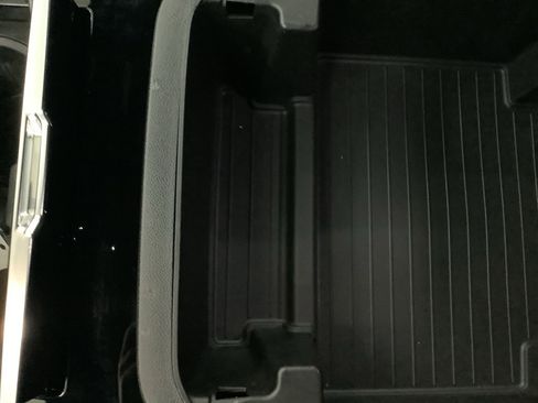 Used 2025 GMC Yukon Denali image 25