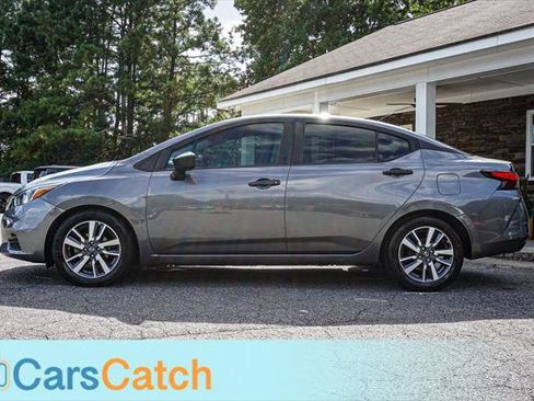 Used 2020 Nissan Versa S FWD image 14