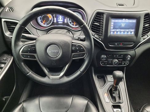 Used 2019 Jeep Cherokee Latitude Plus image 22