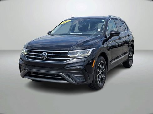 Used 2023 Volkswagen Tiguan S FWD image 3