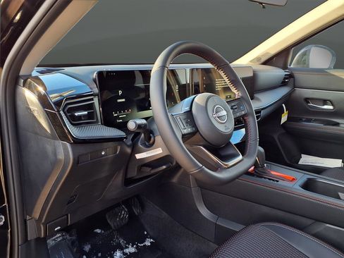 New 2026 Nissan Kicks SR w/ Cold Weather Package AWD/4WD image 11