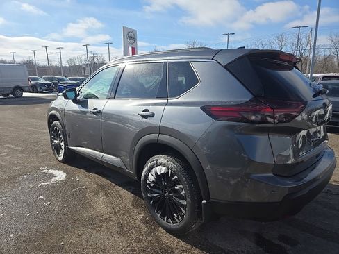 New 2026 Nissan Rogue SV image 5