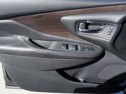 Used 2019 Nissan Murano Platinum w/ Cargo Package image 22