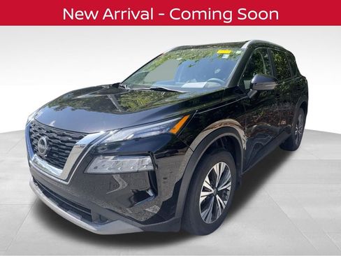 Used 2022 Nissan Rogue SV w/ SV Premium Package FWD image 2