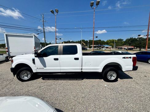 Used 2022 Ford F250 XL w/ Power Equipment Group AWD/4WD image 8