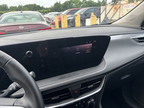Used 2025 Buick Encore GX Preferred FWD image 20