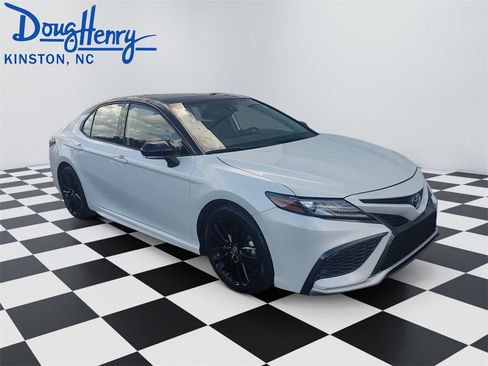 Used 2024 Toyota Camry XSE image 7