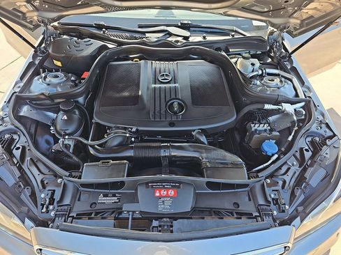 Used 2015 Mercedes-Benz E 250 BlueTEC Sedan image 31