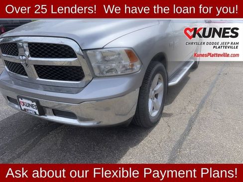 Used 2019 RAM 1500 Classic SLT w/ Luxury Group AWD/4WD image 4