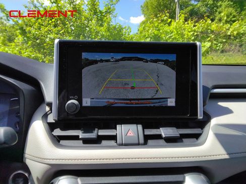 Used 2023 Toyota RAV4 XLE w/ Convenience Package FWD image 18