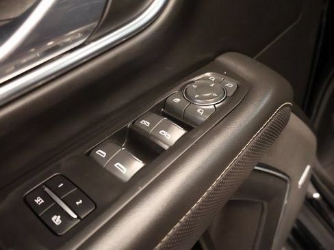 Used 2023 Chevrolet Tahoe Premier AWD/4WD image 10