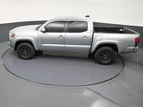 Used 2023 Toyota Tacoma SR5 RWD image 13