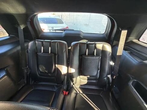 Used 2018 Ford Explorer XLT w/ Equipment Group 202A image 28