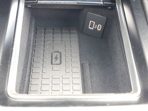 New 2026 Lincoln Corsair Premiere image 23