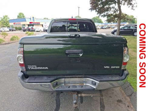 Used 2014 Toyota Tacoma 4x4 Double Cab w/ SR5 Package image 5