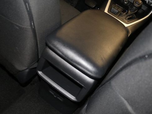 Used 2021 Toyota RAV4 LE image 56