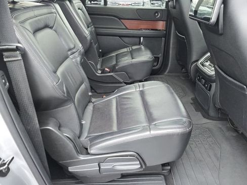 Used 2021 Lincoln Navigator L Reserve image 24